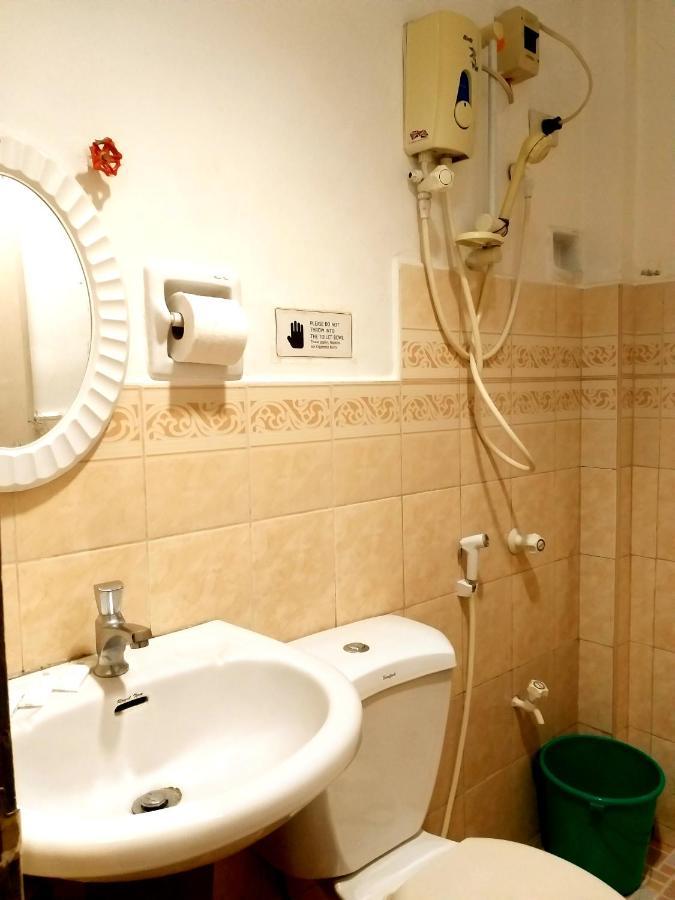 Sola Eleganza Apartelle Quezon City Εξωτερικό φωτογραφία
